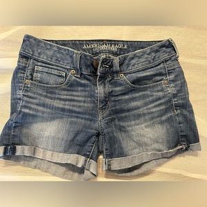 American Eagle stretch jean short size 8